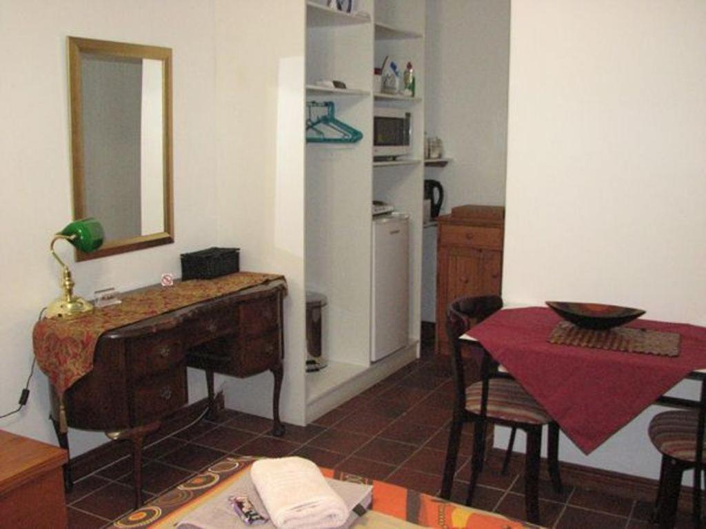 סטלנבוש Magnolia Place Guest Houses חדר תמונה